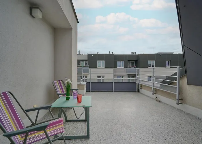 Comfortable & Cozy Studio With Balcony - Klimasa By Noclegi Renters